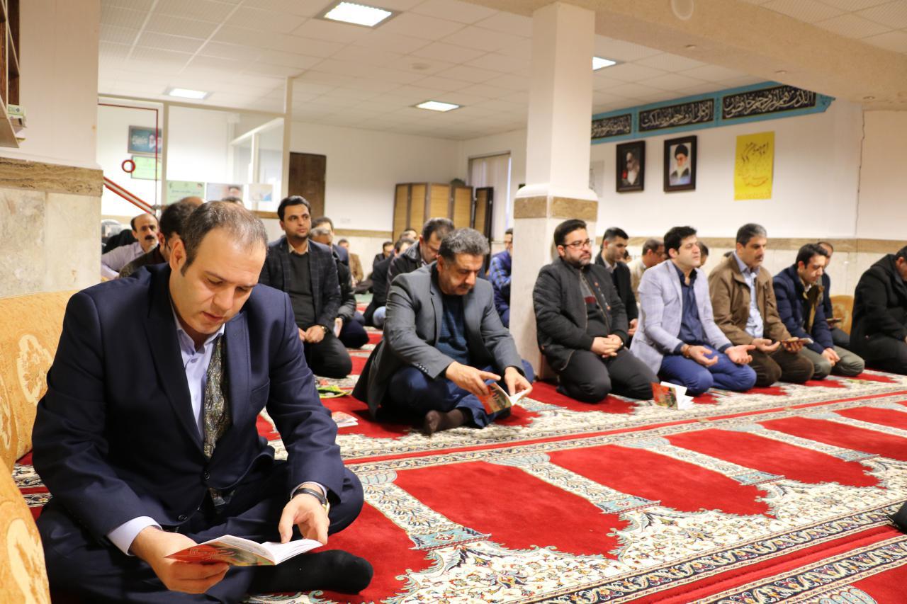 مراسم قرائت زیارت عاشورا در شهرداری لاهیجان برگزار شد